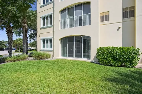 37 E Harbour Isle Drive Drive E Fort Pierce FL 34949