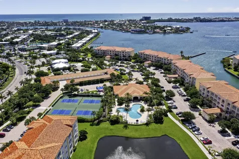 37 E Harbour Isle Drive Drive E Fort Pierce FL 34949