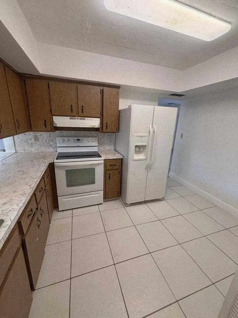 6473 NW 20th Street Margate FL 33063