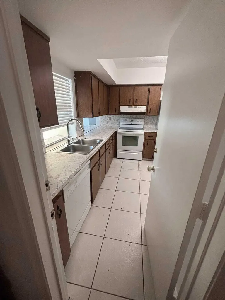 6473 NW 20th Street Margate FL 33063