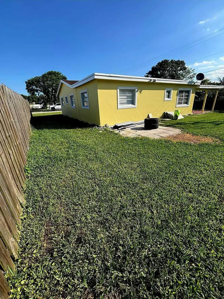 6473 NW 20th Street Margate FL 33063