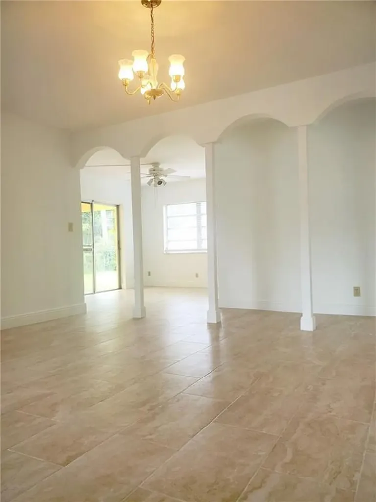 6473 NW 20th Street Margate FL 33063