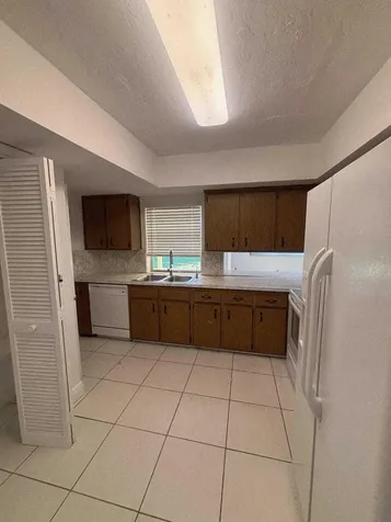 6473 NW 20th Street Margate FL 33063