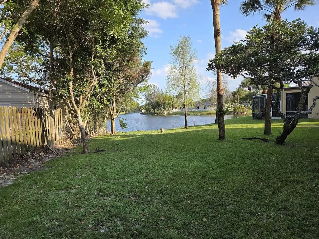 1888 SW 53rd Avenue Plantation FL 33317