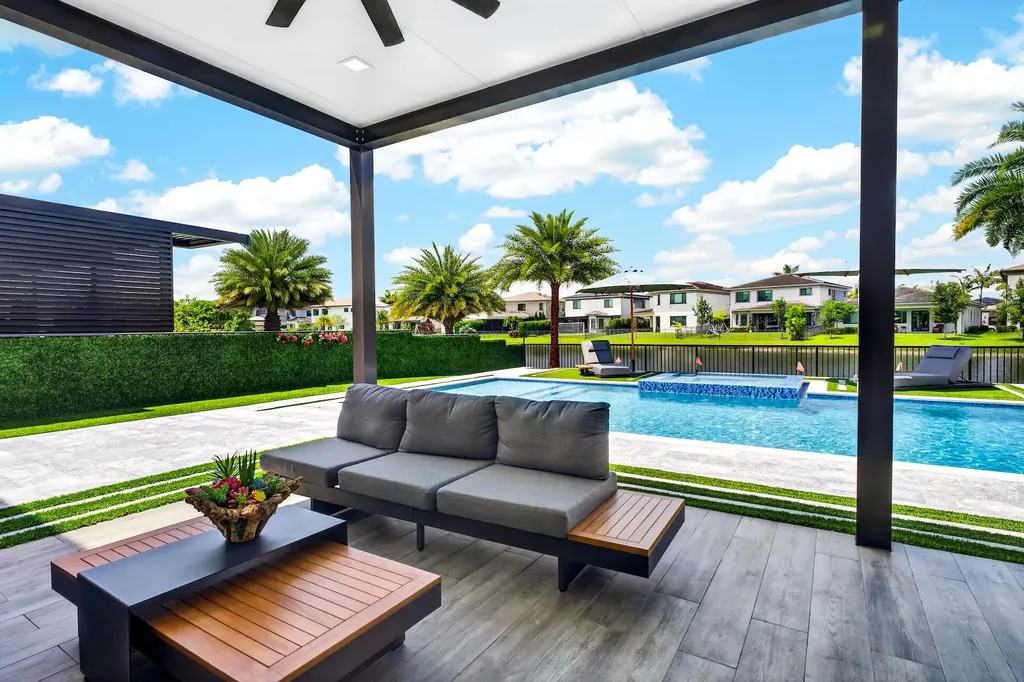 10865 Vista Terrace Parkland FL 33076