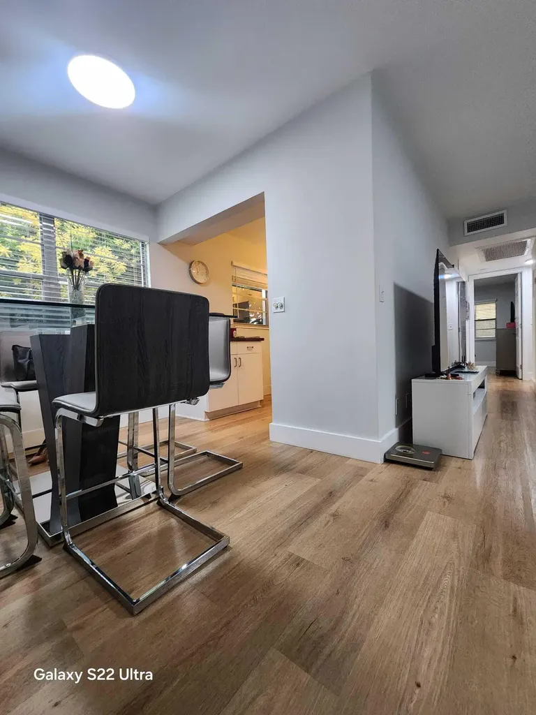124 Oakridge Deerfield Beach FL 33442