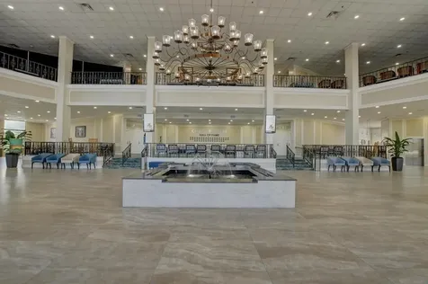 124 Oakridge Deerfield Beach FL 33442