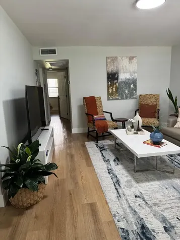 124 Oakridge Deerfield Beach FL 33442