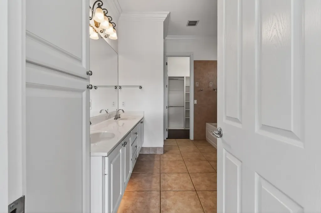 1316 Torch Key Way Jupiter FL 33458