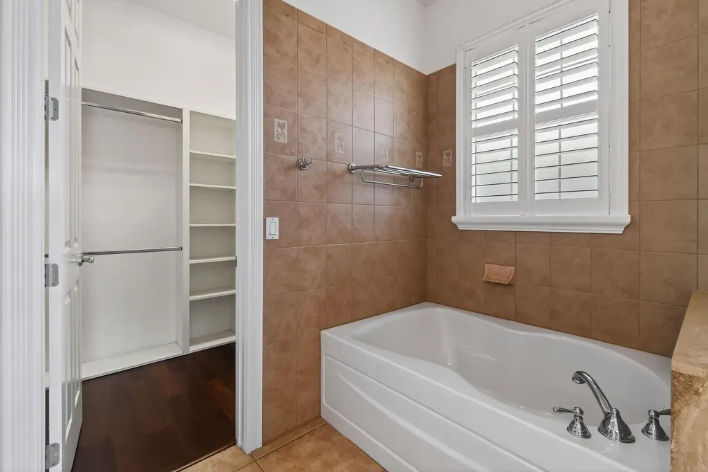 1316 Torch Key Way Jupiter FL 33458
