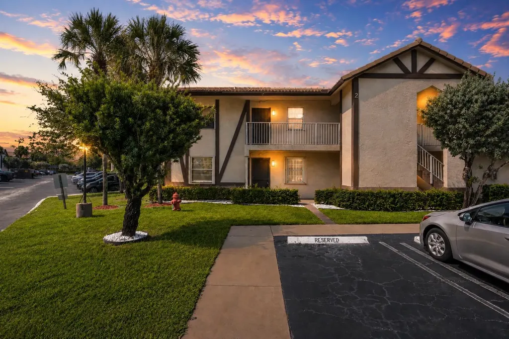 2455 NW 89th Drive Coral Springs FL 33065