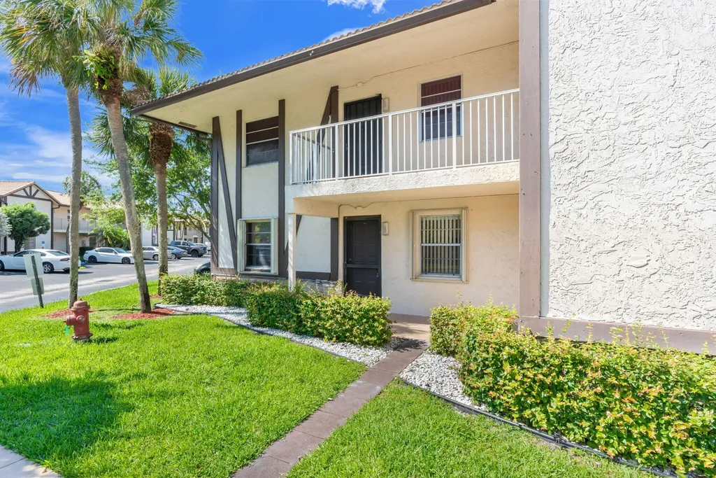 2455 NW 89th Drive Coral Springs FL 33065
