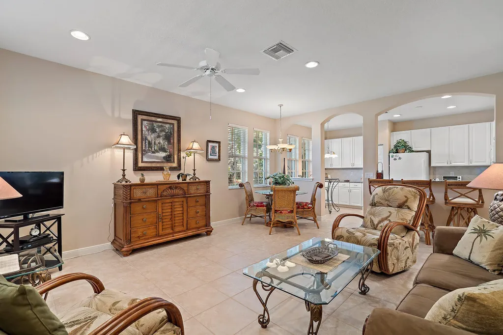153 Evergrene Parkway Palm Beach Gardens FL 33410