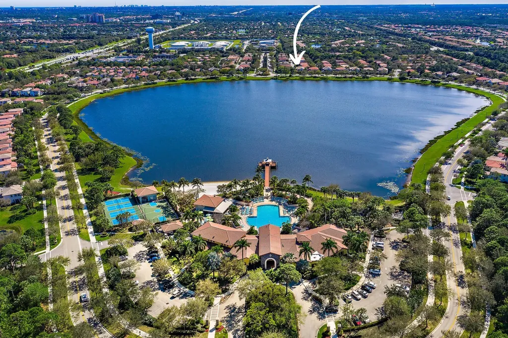 153 Evergrene Parkway Palm Beach Gardens FL 33410