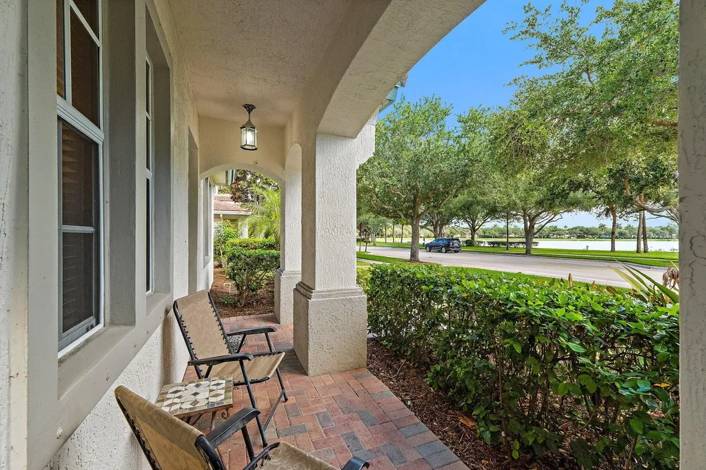 153 Evergrene Parkway Palm Beach Gardens FL 33410