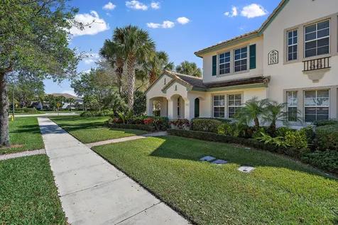 153 Evergrene Parkway Palm Beach Gardens FL 33410