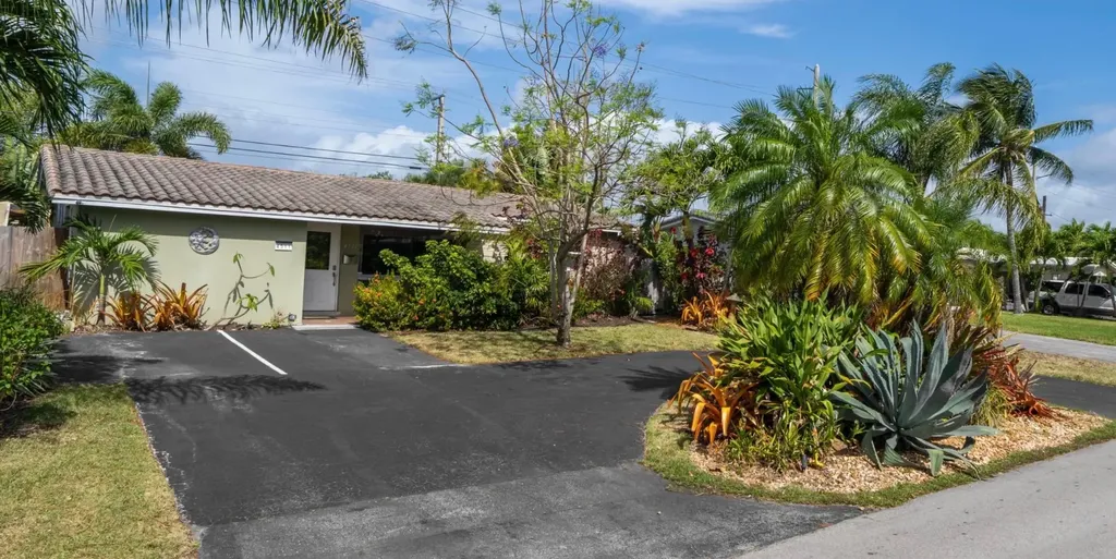 4511 NE 13th Avenue Oakland Park FL 33334