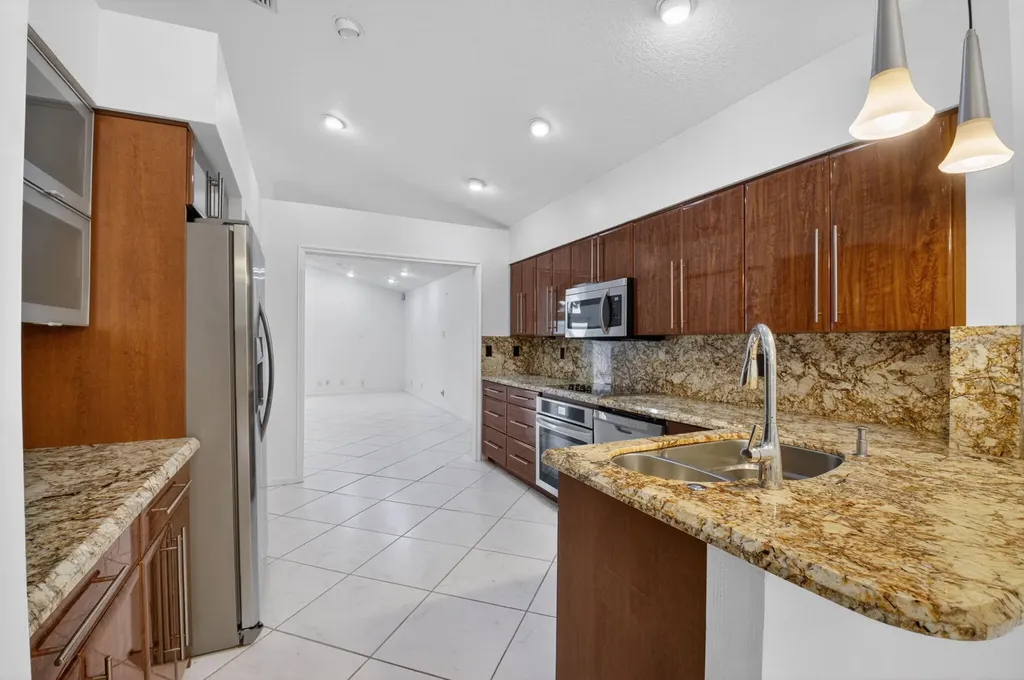 7558 Ironbridge Circle Delray Beach FL 33446
