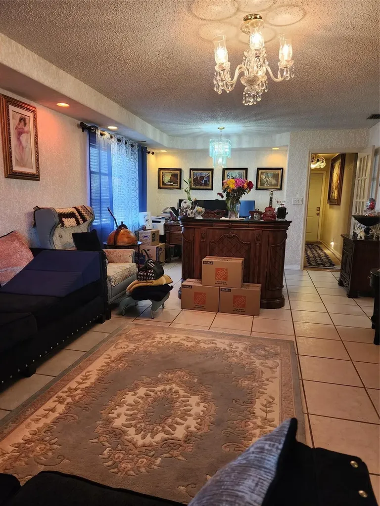 8705 NW 38th Drive Coral Springs FL 33065