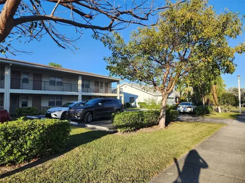 8705 NW 38th Drive Coral Springs FL 33065