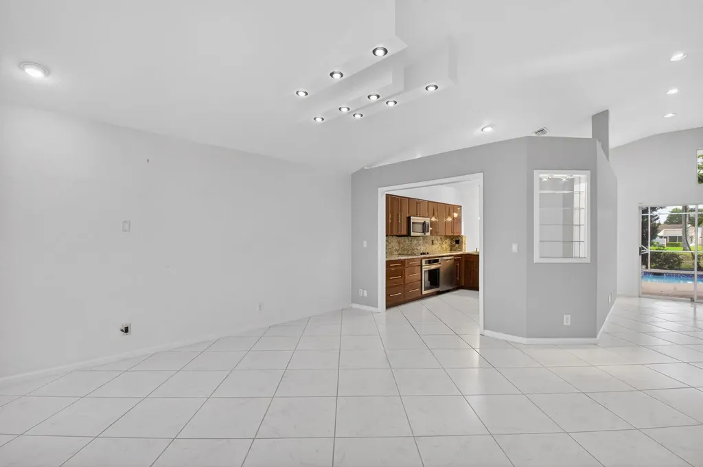 7558 Ironbridge Circle Delray Beach FL 33446