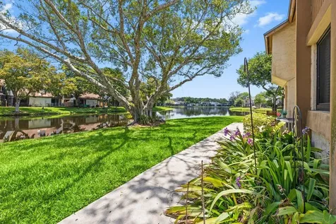 28 Wimbledon Lake Drive Plantation FL 33324