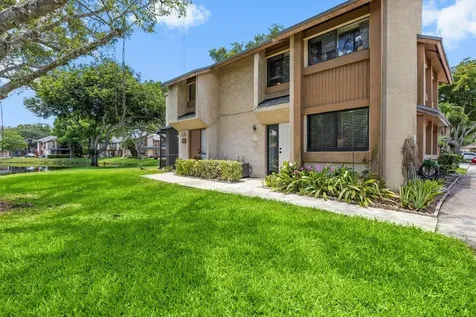 28 Wimbledon Lake Drive Plantation FL 33324
