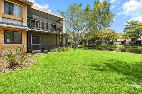 28 Wimbledon Lake Drive Plantation FL 33324