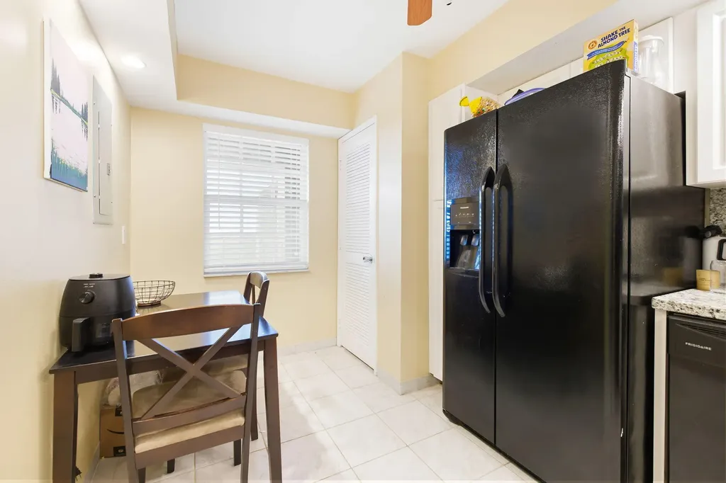 4015 W Palm Aire Drive Pompano Beach FL 33069
