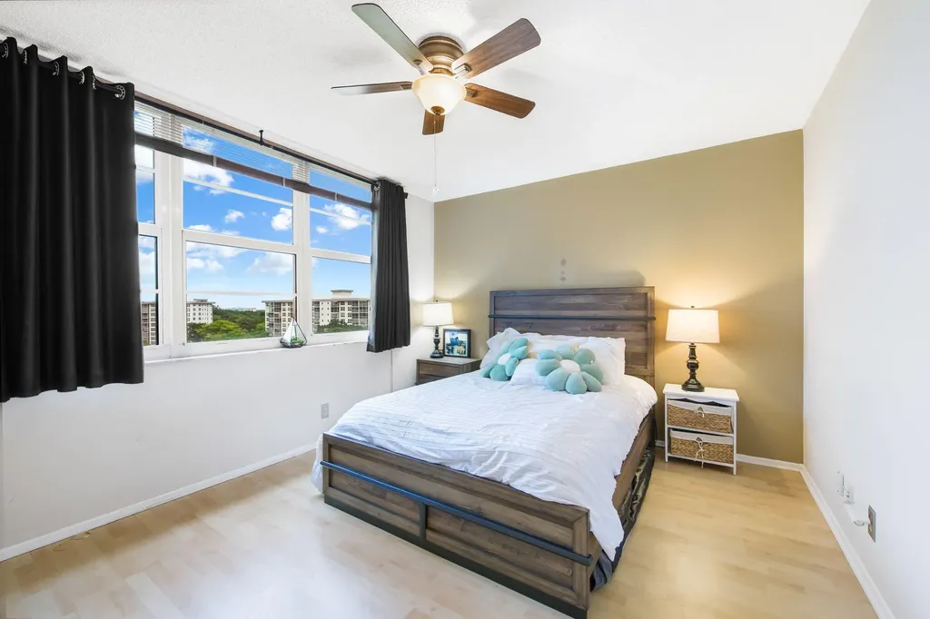 4015 W Palm Aire Drive Pompano Beach FL 33069