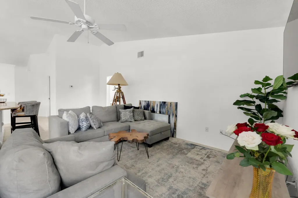 1142 SW Dalton Avenue Port St Lucie FL 34953