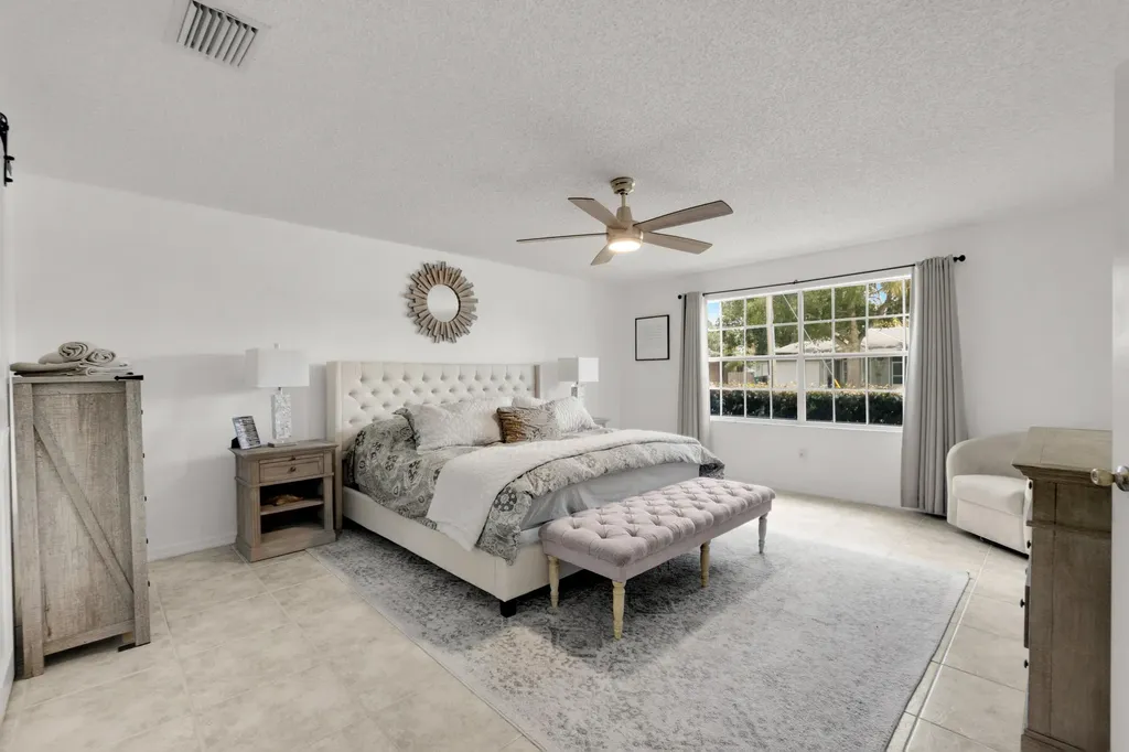 1142 SW Dalton Avenue Port St Lucie FL 34953