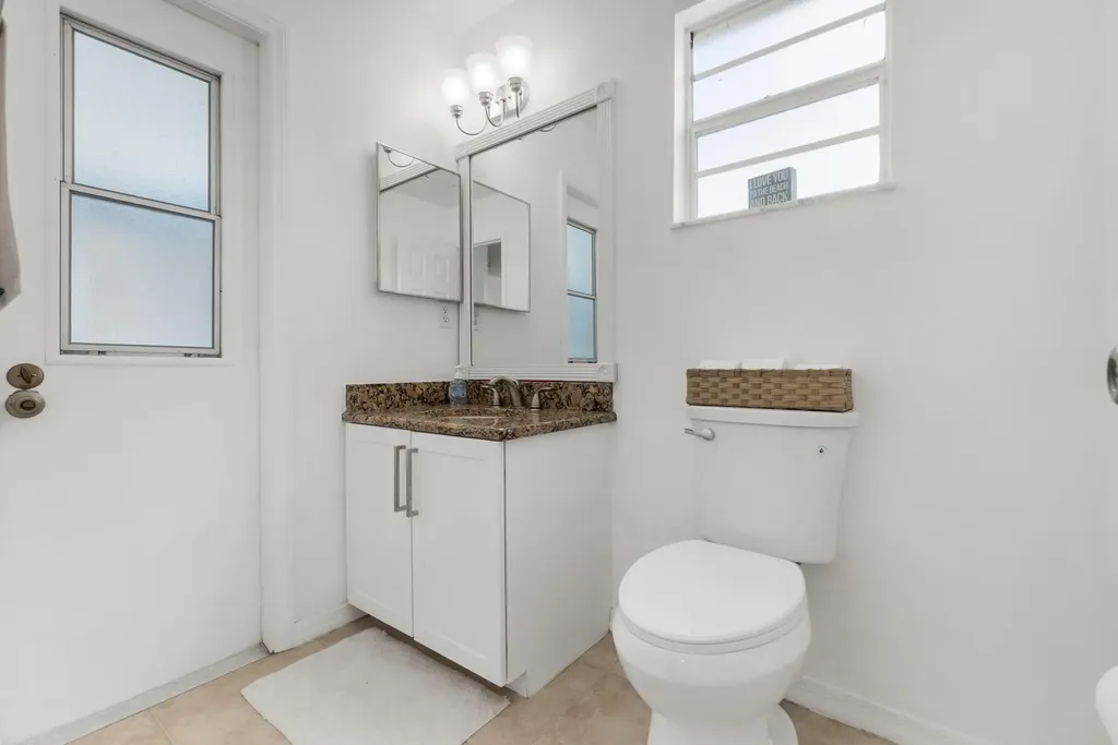 1142 SW Dalton Avenue Port St Lucie FL 34953