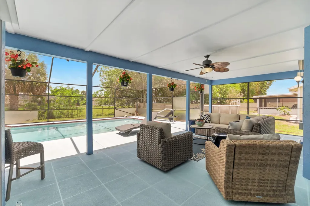 1142 SW Dalton Avenue Port St Lucie FL 34953