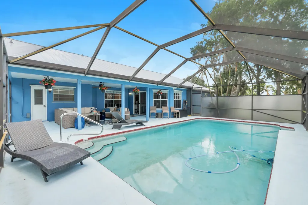 1142 SW Dalton Avenue Port St Lucie FL 34953