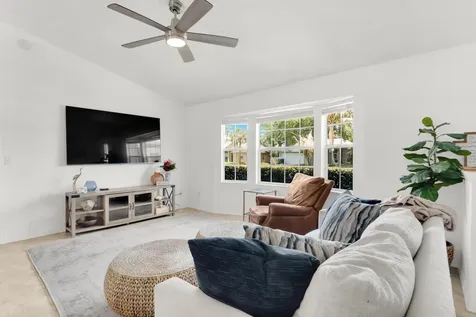 1142 SW Dalton Avenue Port St Lucie FL 34953
