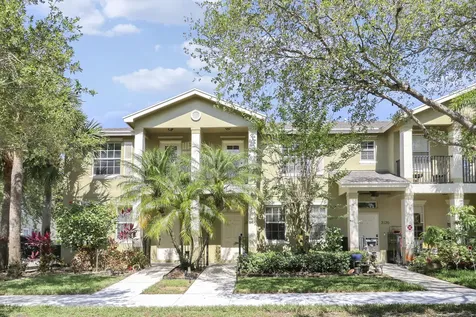 2122 SE Grand Drive Port St Lucie FL 34952