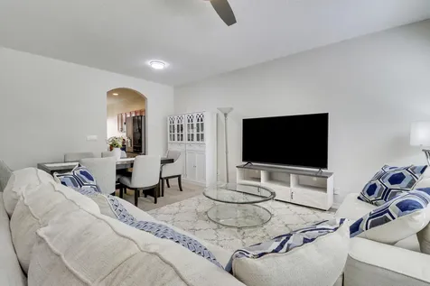 2122 SE Grand Drive Port St Lucie FL 34952