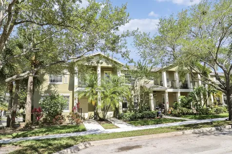 2122 SE Grand Drive Port St Lucie FL 34952
