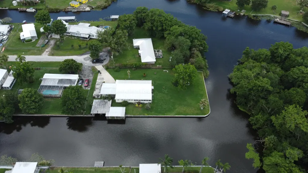 2809 SE 23rd Street Okeechobee FL 34974