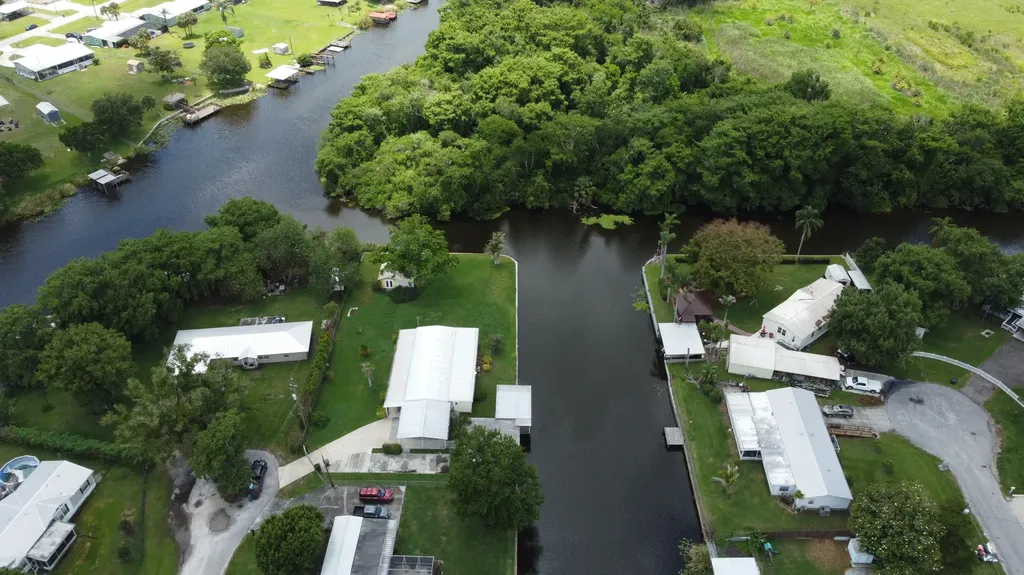 2809 SE 23rd Street Okeechobee FL 34974
