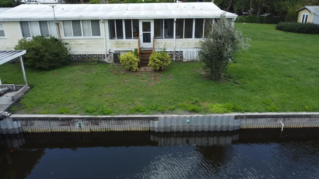 2809 SE 23rd Street Okeechobee FL 34974