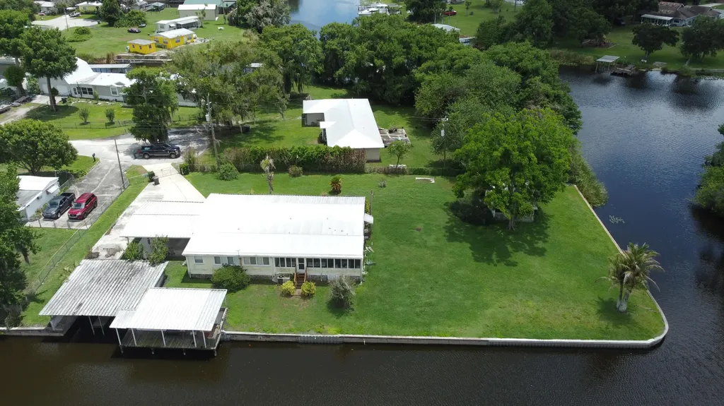 2809 SE 23rd Street Okeechobee FL 34974