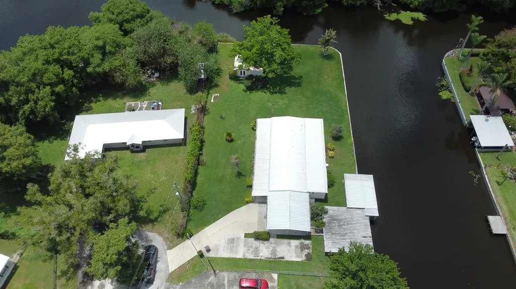 2809 SE 23rd Street Okeechobee FL 34974