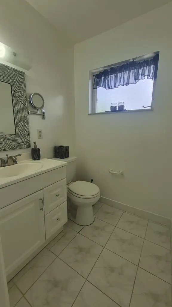 2805 Crosley Drive E West Palm Beach FL 33415