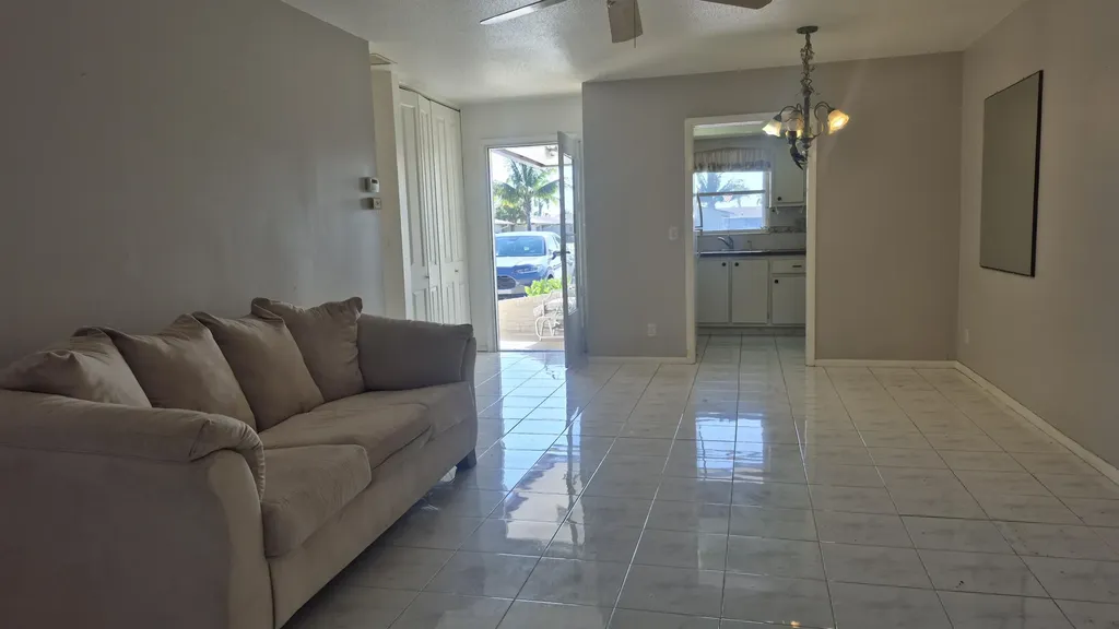 2805 Crosley Drive E West Palm Beach FL 33415
