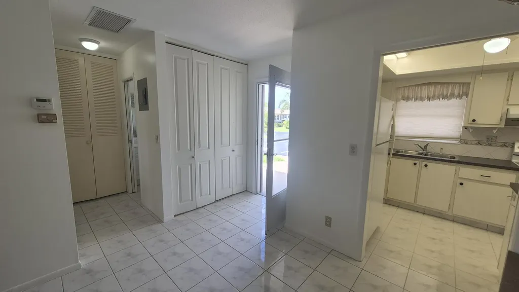 2805 Crosley Drive E West Palm Beach FL 33415