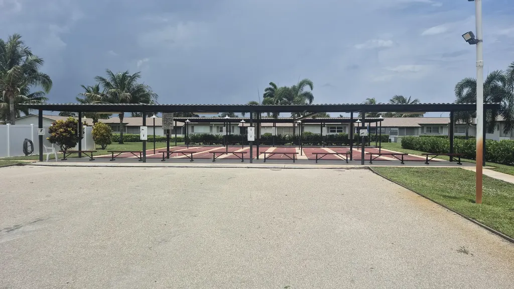 2805 Crosley Drive E West Palm Beach FL 33415