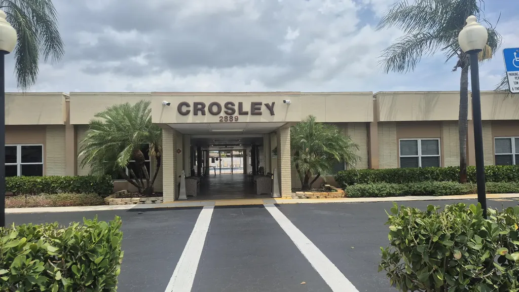 2805 Crosley Drive E West Palm Beach FL 33415