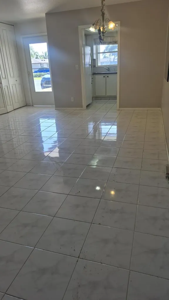 2805 Crosley Drive E West Palm Beach FL 33415